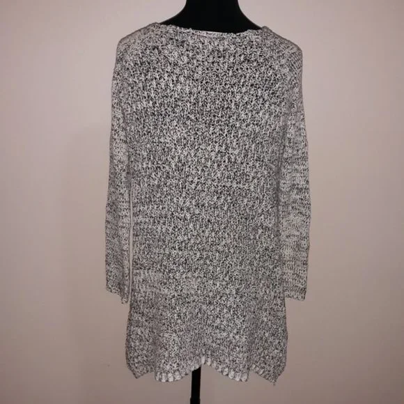 Zara Knit Open V neck Black White Knit Swe… - Picture 5 of 7